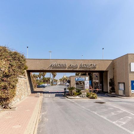 Aregai Marina Exclusive Seaside Apartments Santo Stefano al Mare Exteriér fotografie