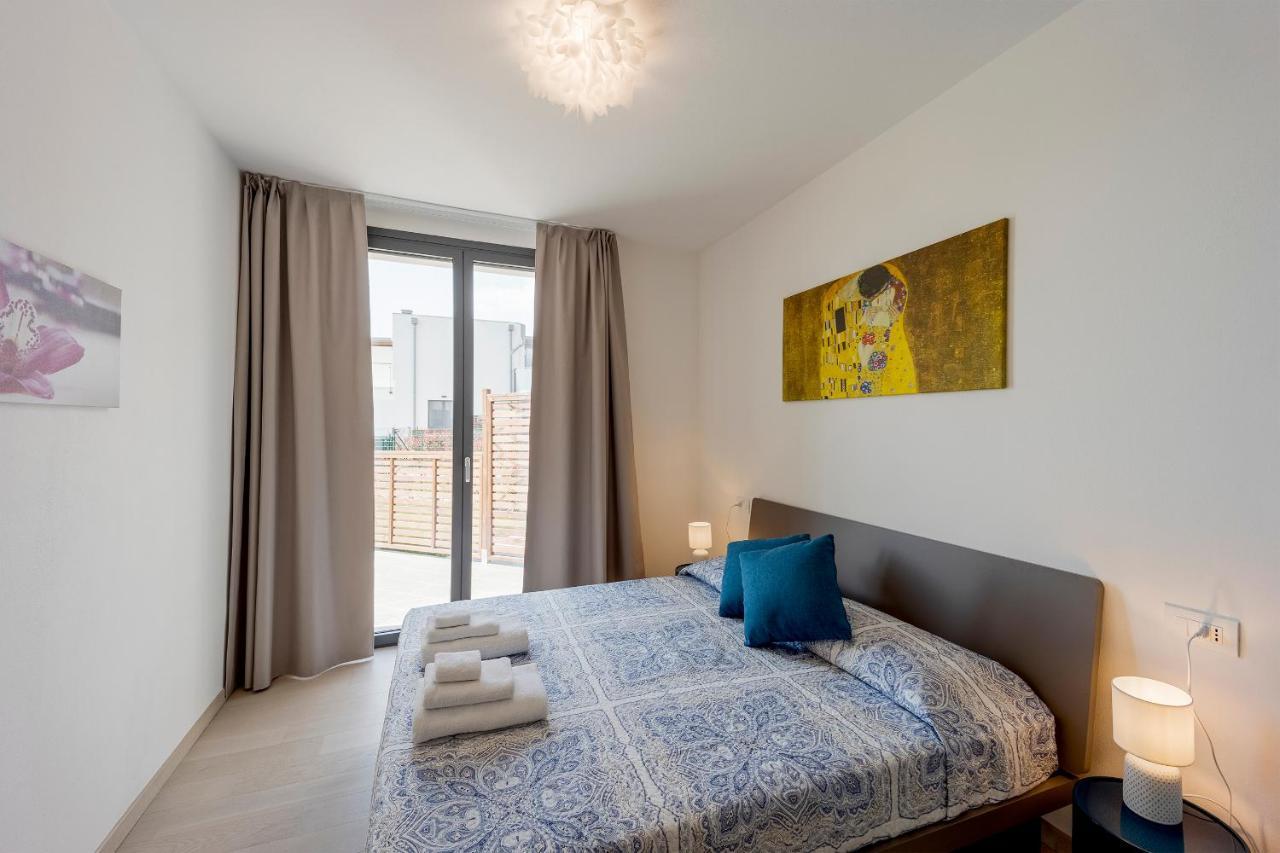 Aregai Marina Exclusive Seaside Apartments Santo Stefano al Mare Exteriér fotografie