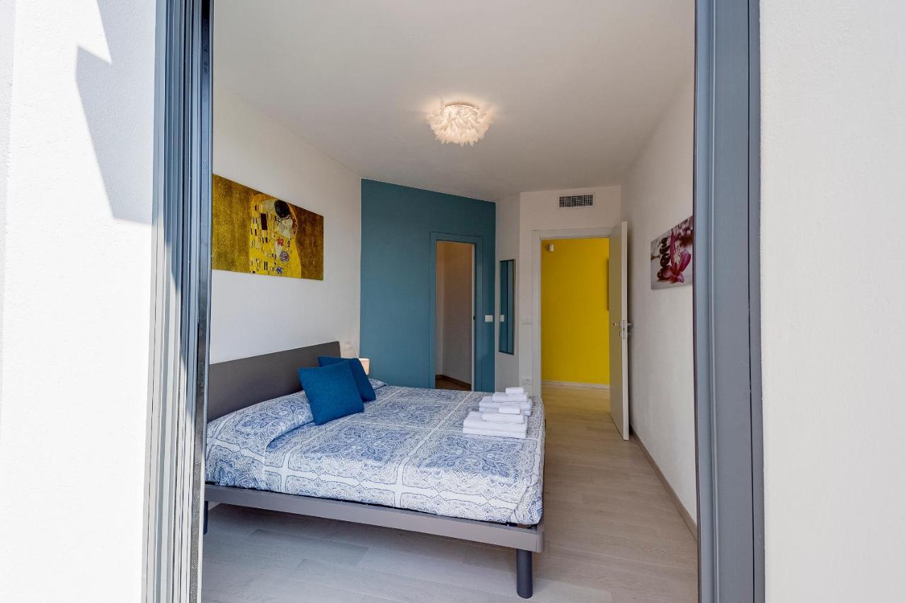 Aregai Marina Exclusive Seaside Apartments Santo Stefano al Mare Exteriér fotografie