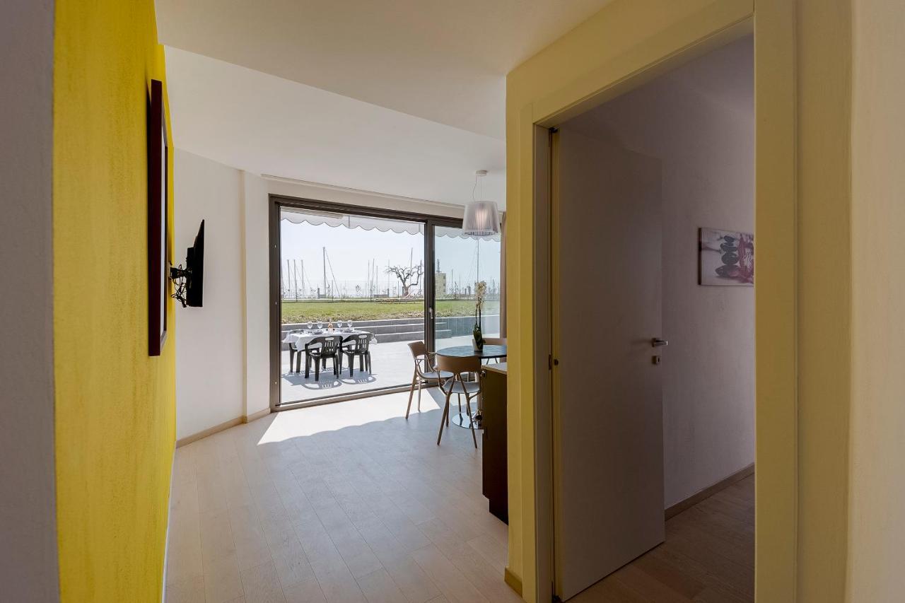 Aregai Marina Exclusive Seaside Apartments Santo Stefano al Mare Exteriér fotografie